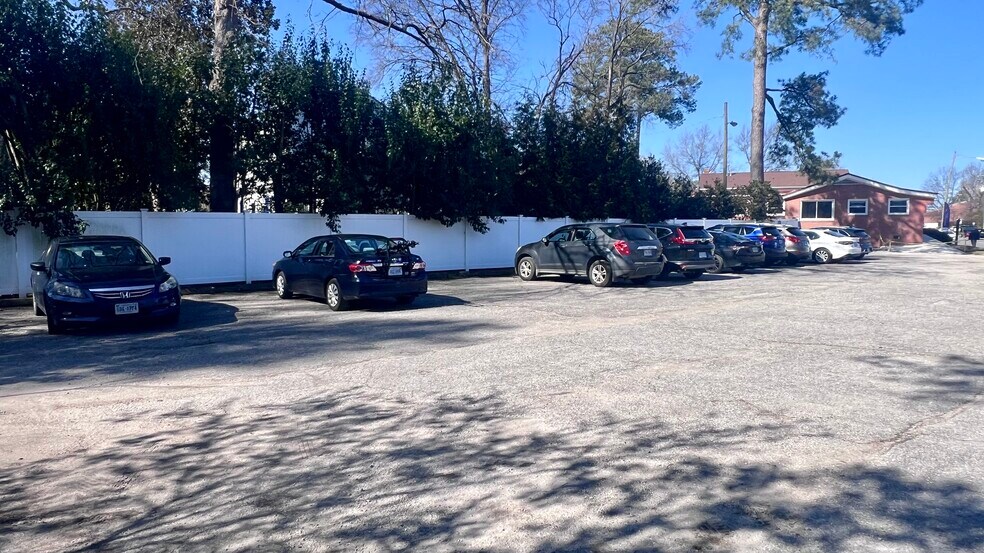 More Photos Of 5311 Patterson Ave, Richmond Coworking Space
