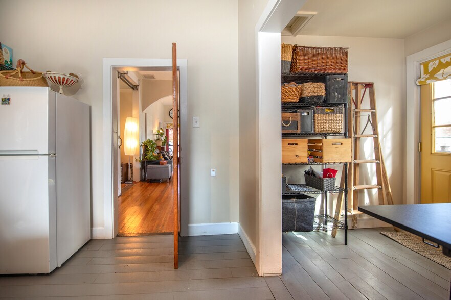 More Photos Of 100 W Cleveland St, Lafayette Loft Creative Space For Sale