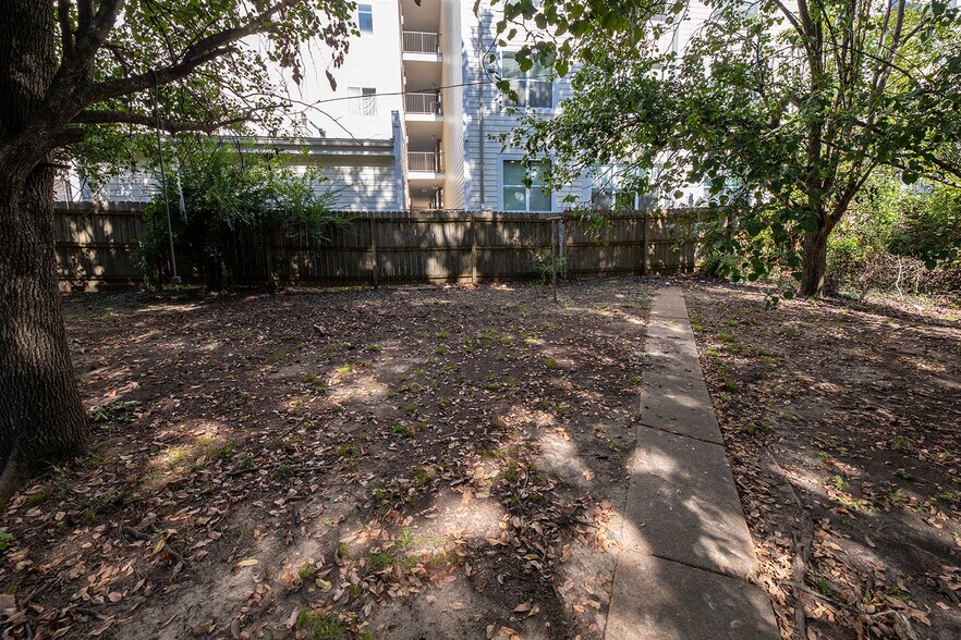 More Photos Of 592 Patterson St, Memphis Apartments For Sale