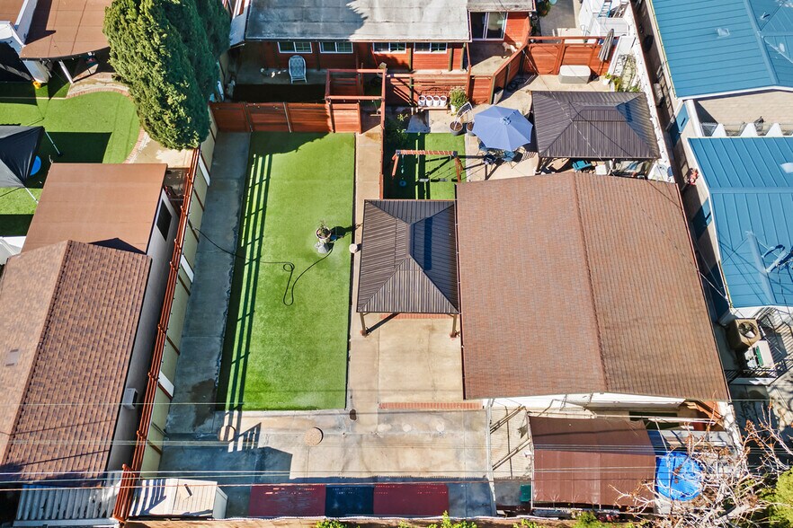More Photos Of 20292 Riverside Dr, Newport Beach Specialty For Sale