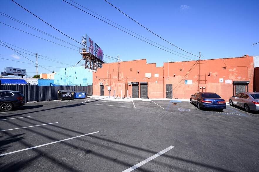 More Photos Of 4317-4319 Crenshaw Blvd, Los Angeles Storefront For Lease