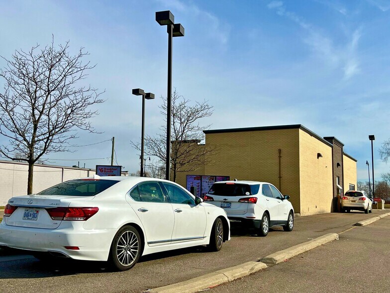 More Photos Of 8460 Telegraph Rd, Taylor Restaurant For Sale