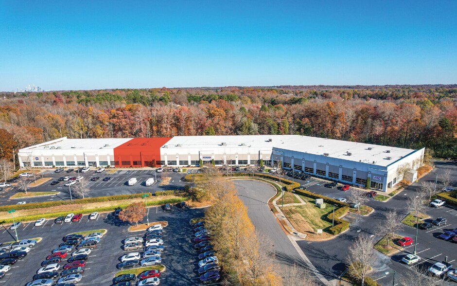 More Photos Of 7606 Whitehall Executive Dr, Charlotte Distribution For Lease