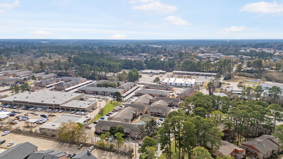 More Photos Of 2451 Lake Rd, Huntsville Apartments For Sale