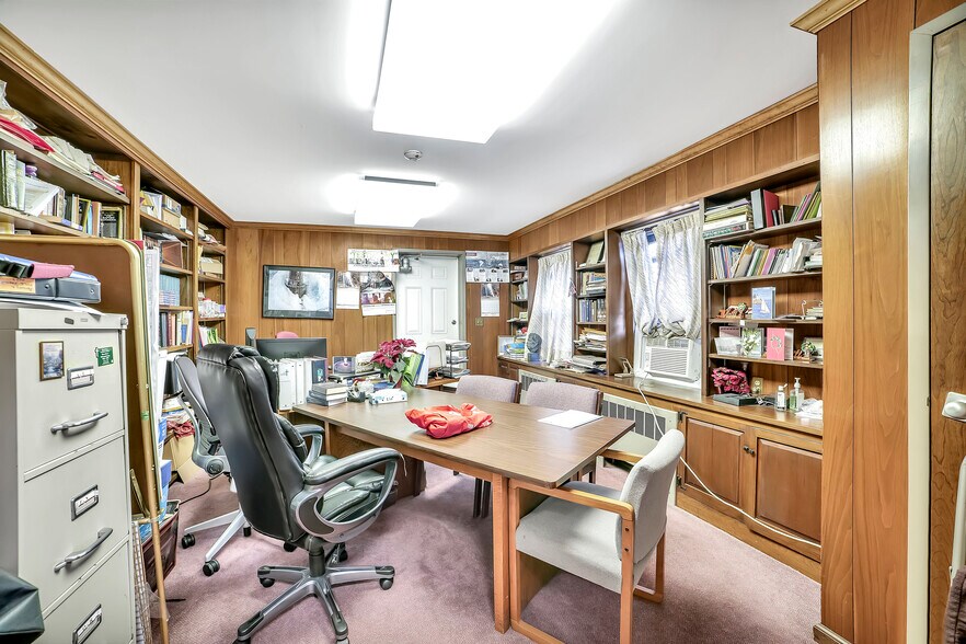 More Photos Of 132 W High St, Somerville Religious Facility For Sale