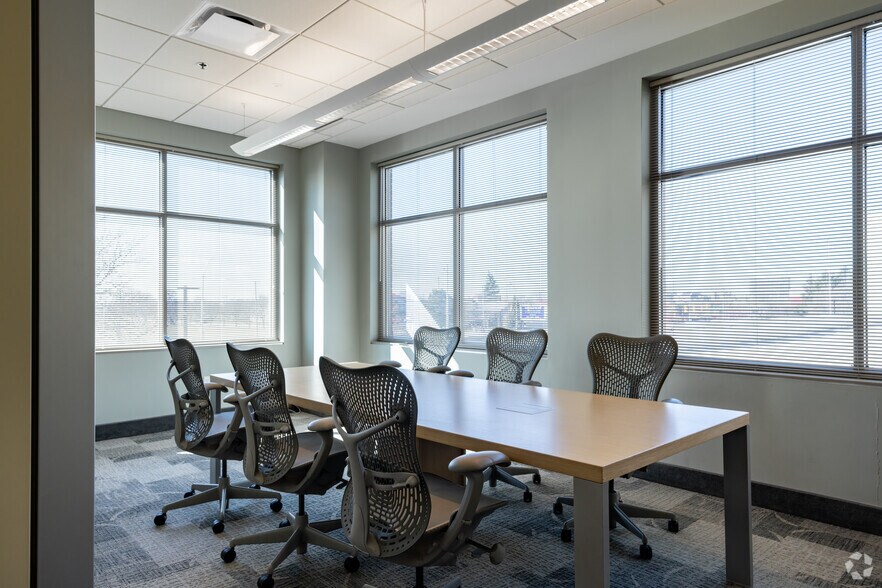 More Photos Of 11411 E Jefferson Ave, Detroit Office For Sale