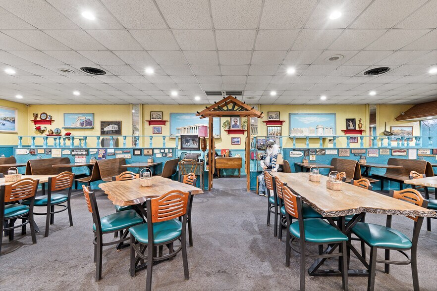 More Photos Of 816 Harrison Ave SW, Canton Restaurant For Sale