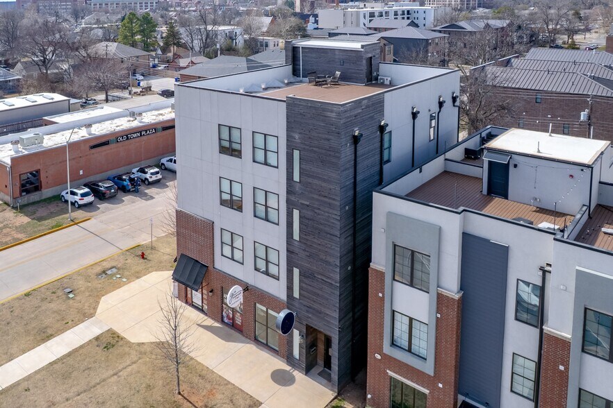 More Photos Of 101 W Apache St, Norman Office For Lease