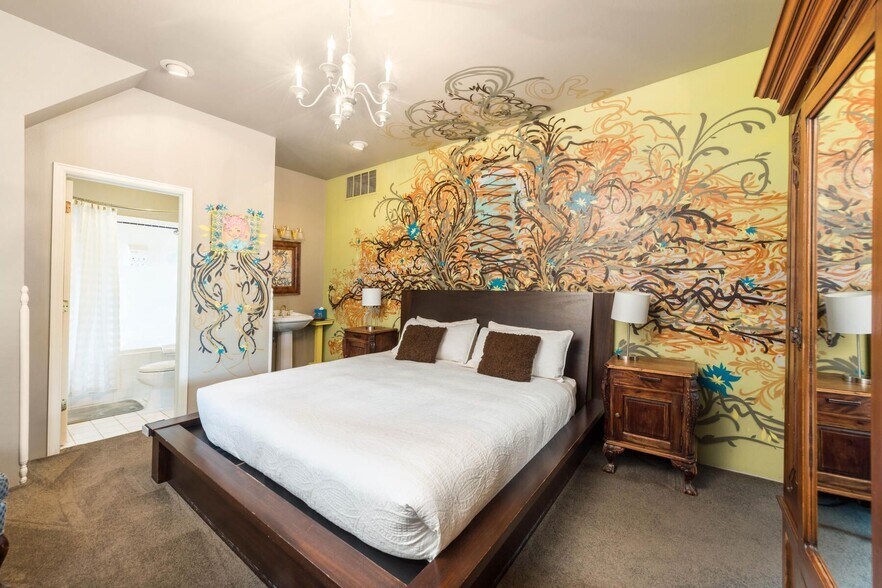 More Photos Of 2147-2151 Tremont Pl, Denver Hospitality For Sale