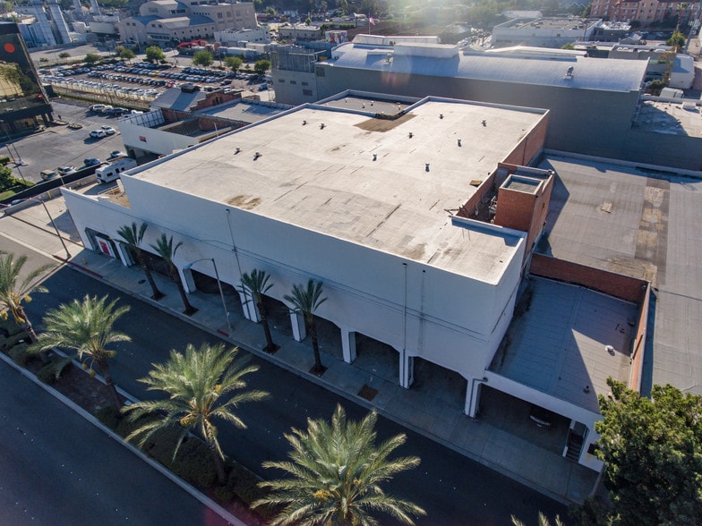 More Photos Of 1015 S Arroyo Pky, Pasadena Warehouse For Lease