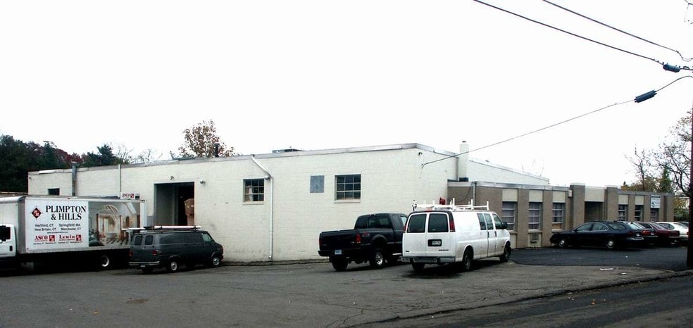 More Photos Of 47 Larkin St, Stamford Warehouse For Sale
