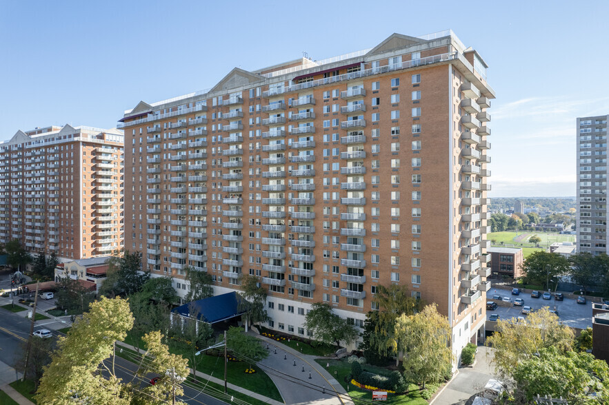 Primary Photo Of 140 Prospect Ave, Hackensack Apartments For Lease