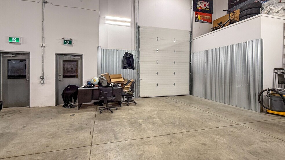 More Photos Of 2842-2848 Fenwick Rd, Kelowna Industrial For Sale