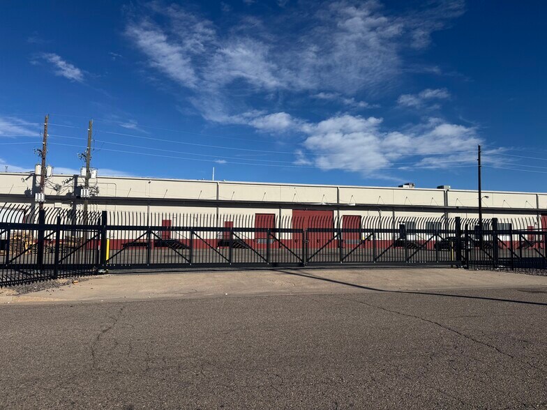More Photos Of 13105 E 38th Ave, Denver Warehouse For Lease