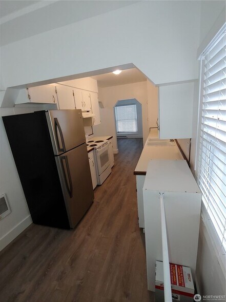 More Photos Of 1700 California Ave S, Long Beach Apartments For Sale