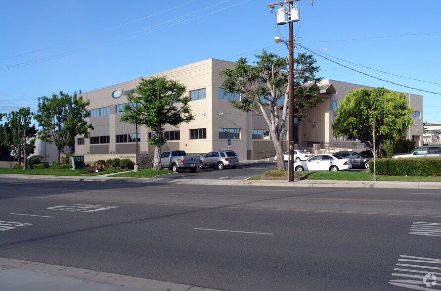 More Photos Of 525 S Douglas St, El Segundo Office For Lease