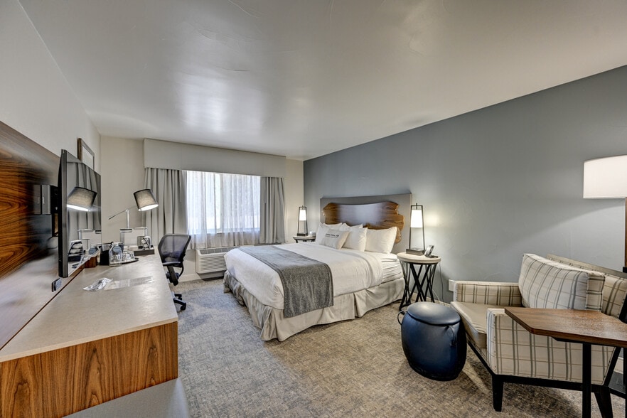 More Photos Of 733 US Highway 24 N, Buena Vista Hotel For Sale