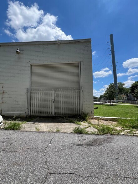 More Photos Of 517 Jones Ave NW, Atlanta Freestanding For Lease