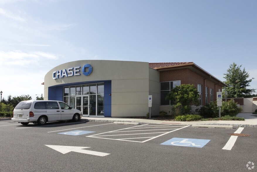 More Photos Of 955 Highway 33, Hamilton Bank For Lease
