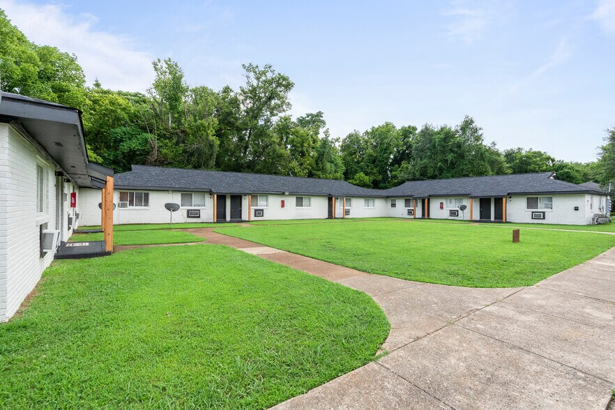 More Photos Of , Huntsville Multifamily For Sale