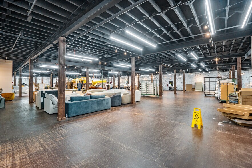 More Photos Of 207 20th St SE, Hickory Warehouse For Sale