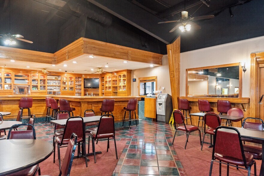 More Photos Of 470 Tucker Dr, Maysville Storefront Retail Office For Sale