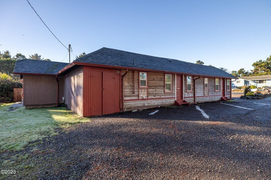 More Photos Of 3570 N Highway 101, Depoe Bay Office For Sale
