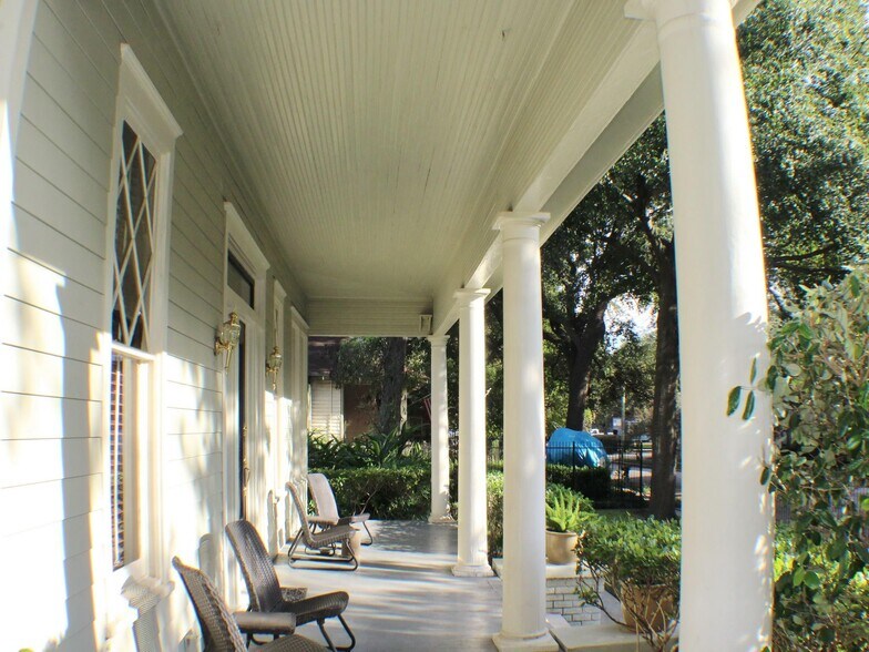 More Photos Of 1401 Truxillo St, Houston Office Residential For Sale