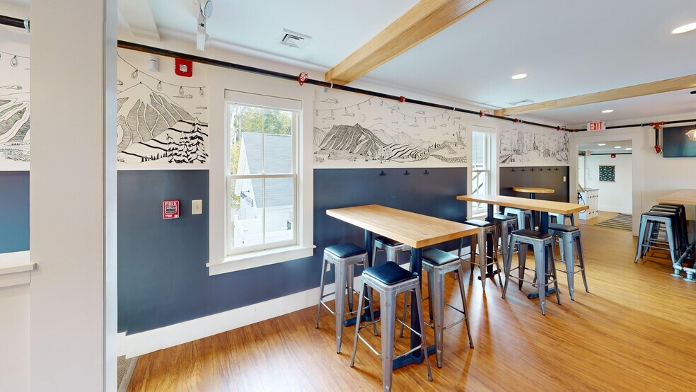 More Photos Of 15 Newmarket Rd, Durham Freestanding For Sale