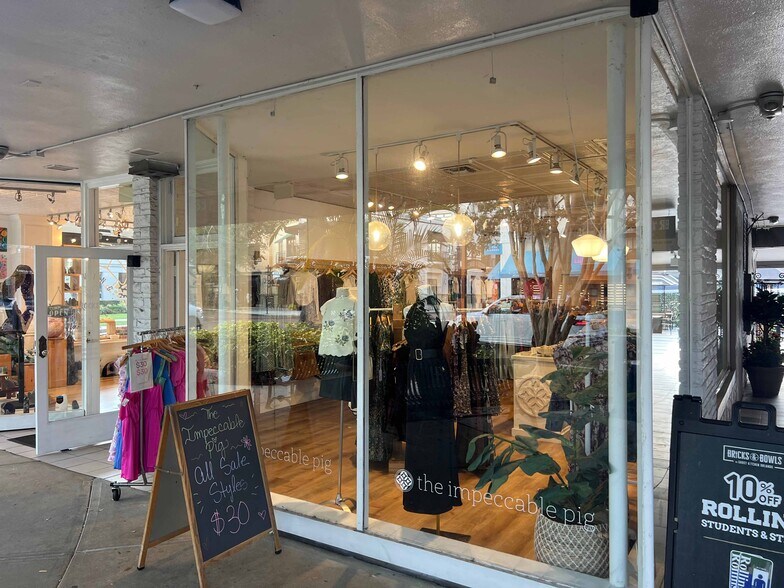 More Photos Of 333-339 S Park Ave, Winter Park General Retail For Sale