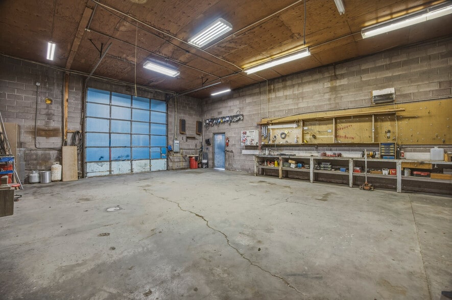 More Photos Of 391 Wine Country Rd, Prosser Freestanding For Sale