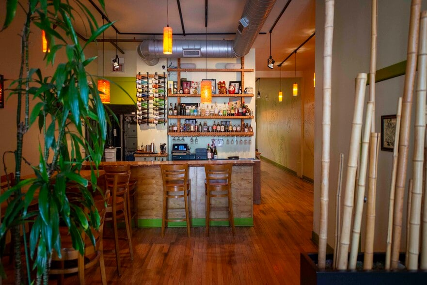 More Photos Of 1829 W Chicago Ave, Chicago Storefront Retail Residential For Lease