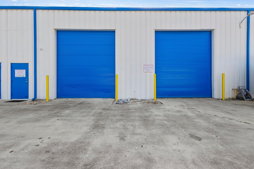 More Photos Of 4400 Metzger Rd, Fort Pierce Service For Lease