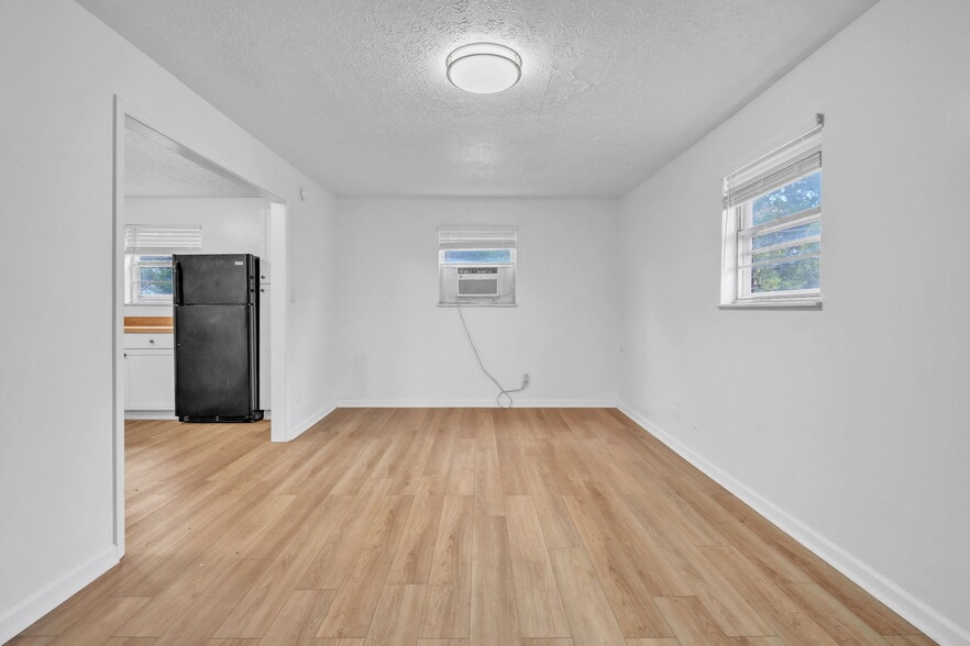 More Photos Of 4700 Upchurch Rd, Knoxville Apartments For Sale