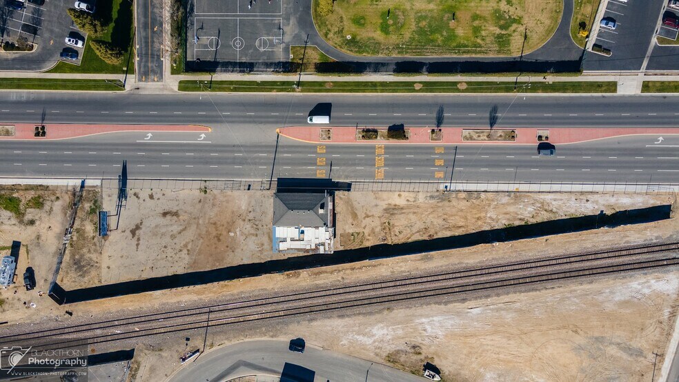 More Photos Of 401 E Truxtun Ave, Bakersfield Land For Sale