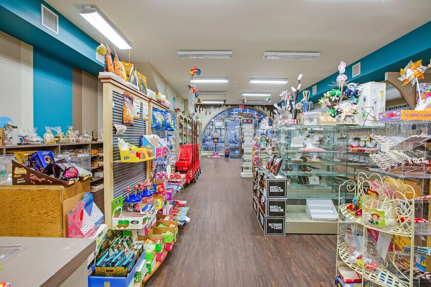 More Photos Of 256 2nd St, Lakewood Storefront For Lease