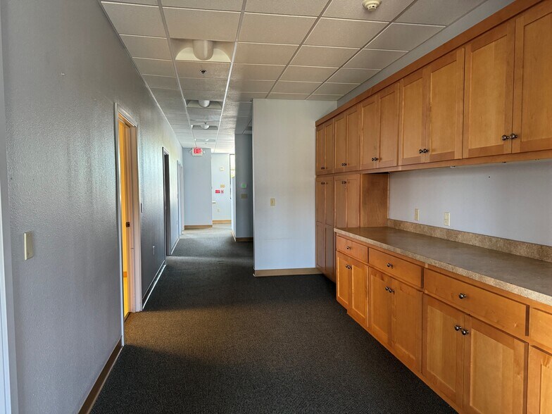 More Photos Of 807 St Helena Hwy, Saint Helena Office For Lease