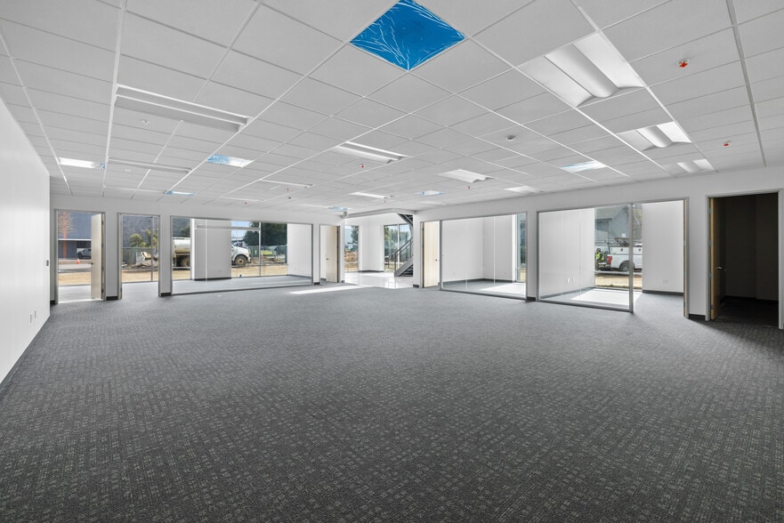More Photos Of 212 N Smith Ave, Corona Distribution For Lease