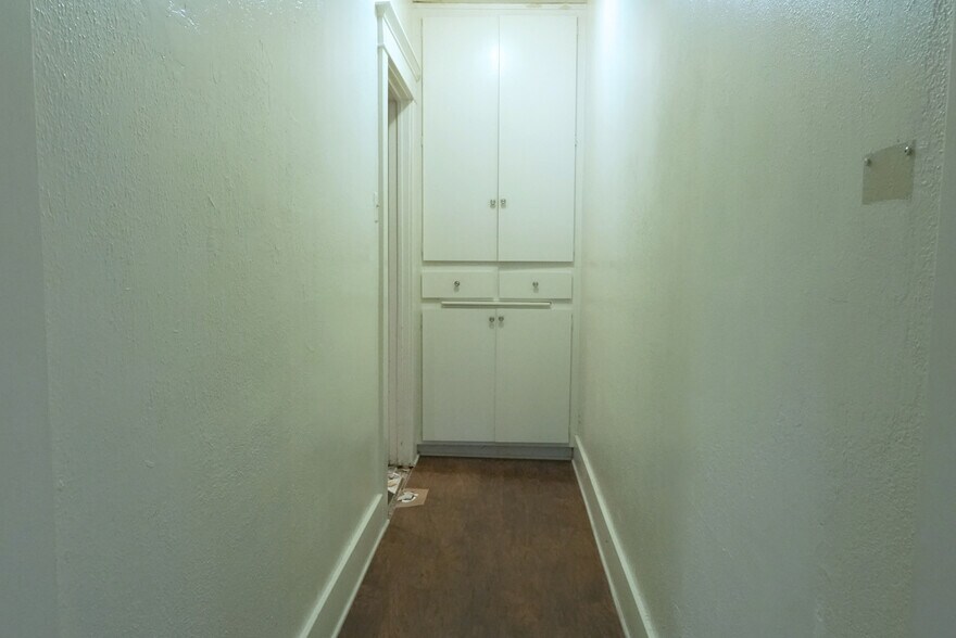 More Photos Of 1201 Temple St, Los Angeles Flex For Lease