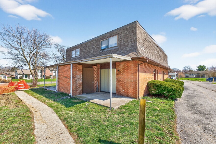 More Photos Of 2483-2539 Courtright Rd, Columbus Apartments For Sale