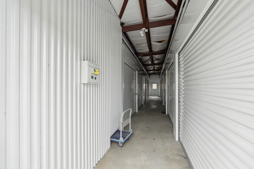 More Photos Of 60 Mill St, Corinna Self Storage For Sale