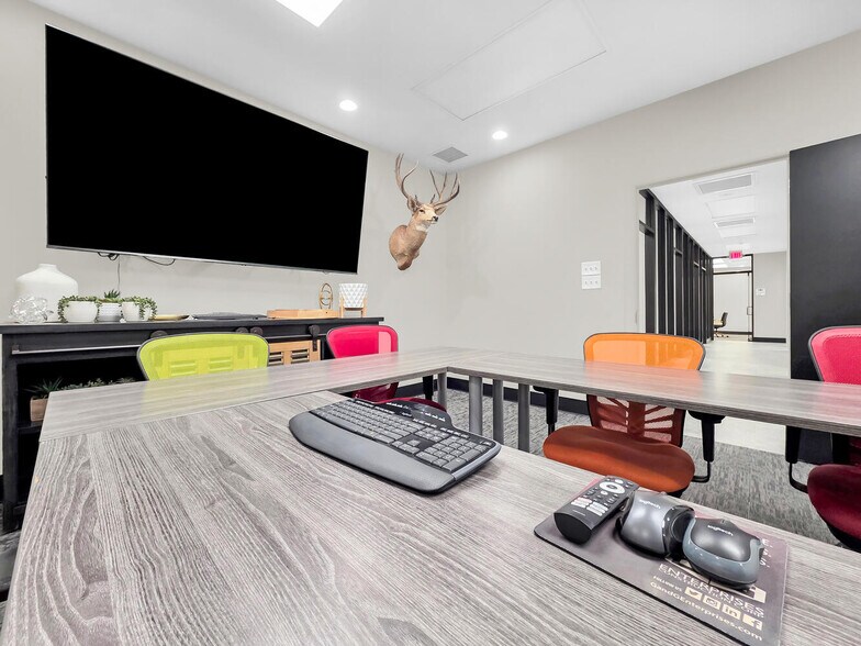 More Photos Of 3410 I-10 W, Orange Office For Sale