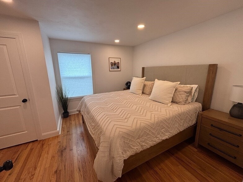 More Photos Of 218 Coggeshall St, New Bedford Storefront Retail Residential For Sale