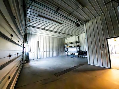 More Photos Of 2068 Millersburg Blvd W, Dundas Specialty For Sale