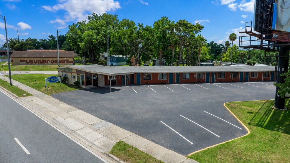 Primary Photo Of 2210 S Pine Ave, Ocala Hotel For Sale