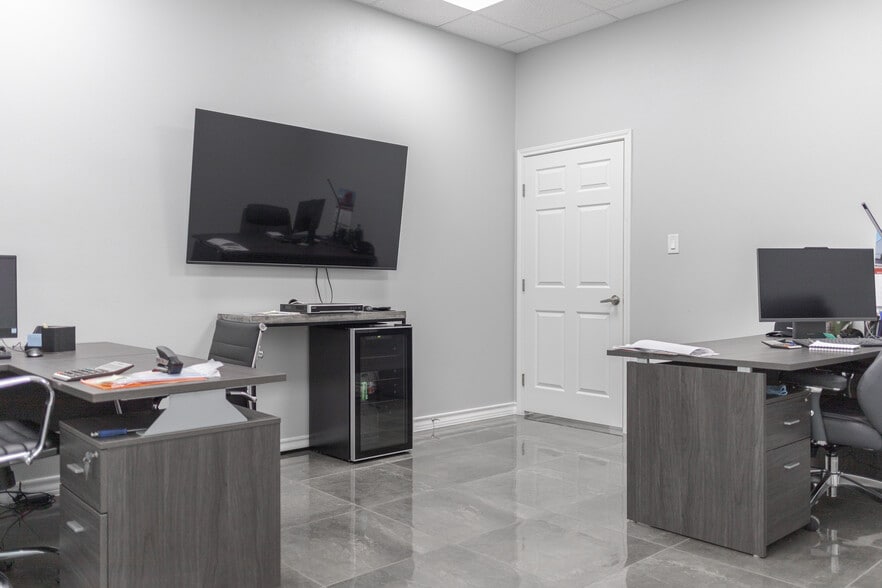 More Photos Of 119 North America Rd, Laredo Land For Sale