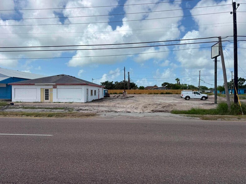 Primary Photo Of 9906 S Padre Island Dr, Corpus Christi Freestanding For Lease