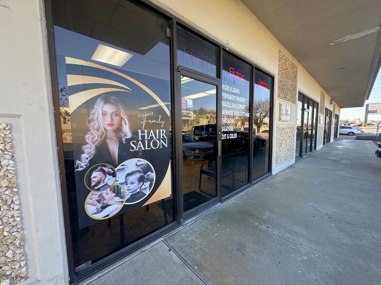 More Photos Of 7801 N Lamar Blvd, Austin Unknown For Lease