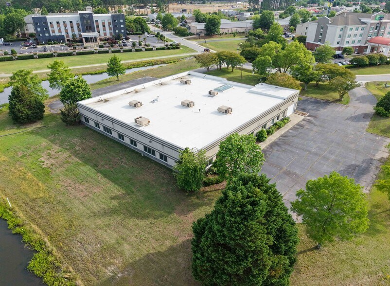More Photos Of 230 N Equity Dr, Smithfield Medical For Sale