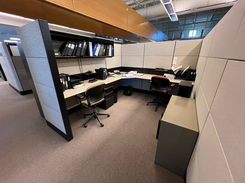 More Photos Of 9 Oak St, Guilford Manufacturing For Sale